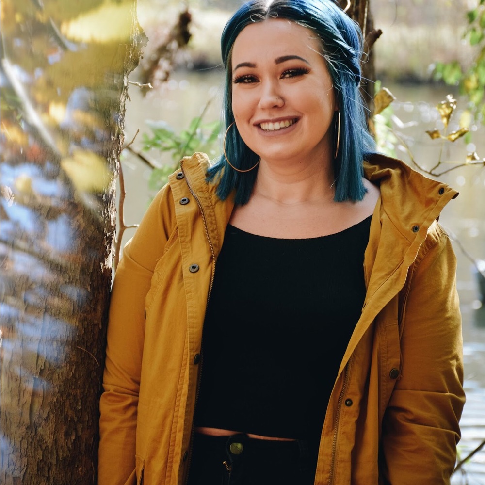 Meet your Posher, Danielle